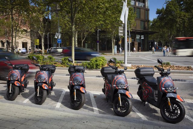 Archivo - Motos de motosharing a Barcelona