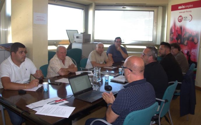 Reunión para evaluar la situación de Navantia entre la coordinadora de UGT FICA Navantia y la Federación Estatal de UGT FICA.