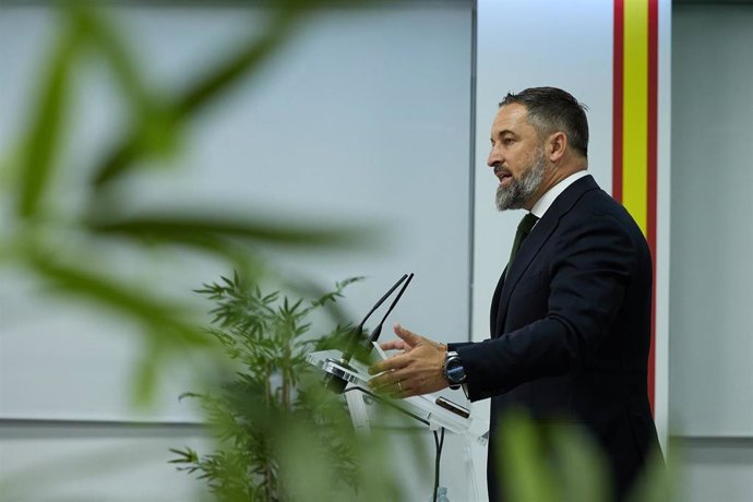 El presidente de Vox, Santiago Abascal, durante una rueda de prensa posterior a la reunión del Comité de Acción Política del partido, en la sede de VOX.