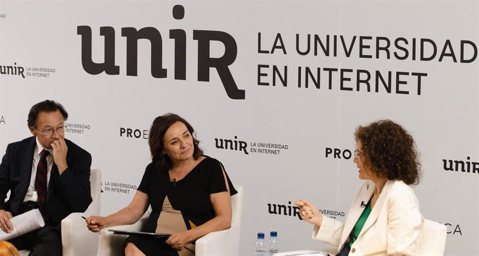 Archivo - Pepa Bueno, en UNIR: "Se ha roto el consenso sobre la realidad y eso mata a la democracia"