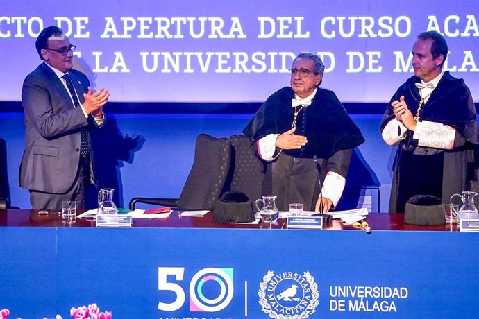 El rector de la UMA, José Ángel Narváez Bueno, en la apertura del curso académico 2023-24
