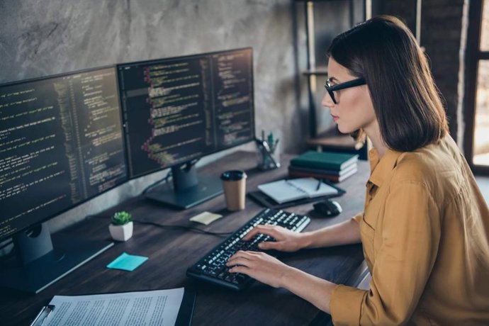 GlobátiKa Lab cuenta con peritos informáticos profesionales - Shutterstock