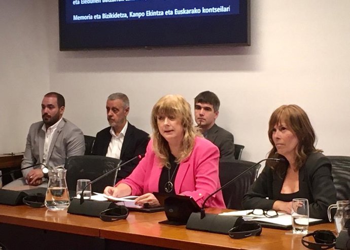 La consejera Ana Ollo en comparecencia parlamentaria.