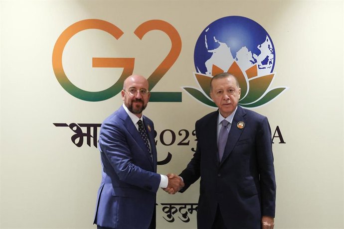 Encuentro entre el presidente del Consejo Europeo, Charles Michel, y el presidente de Turquía, Recep Tayyip Erdogan, en la cumbre del G20