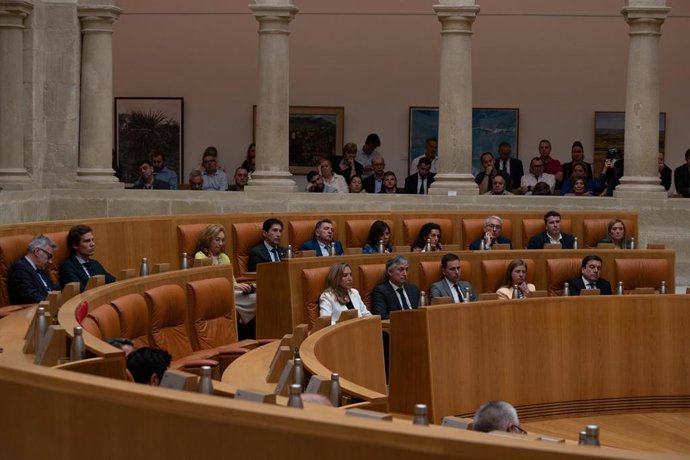 Archivo - Hemiciclo del Parlamento de La Rioja 