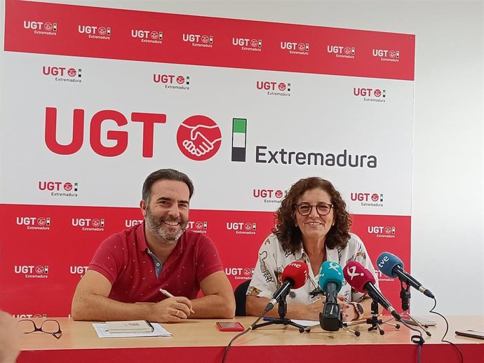 La secretaria general de UGT Extremadura, Patrocinio Sánchez, en rueda de prensa este jueves