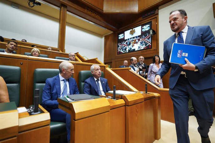 Imagen del Pleno de Política General en el Parlamento vasco.