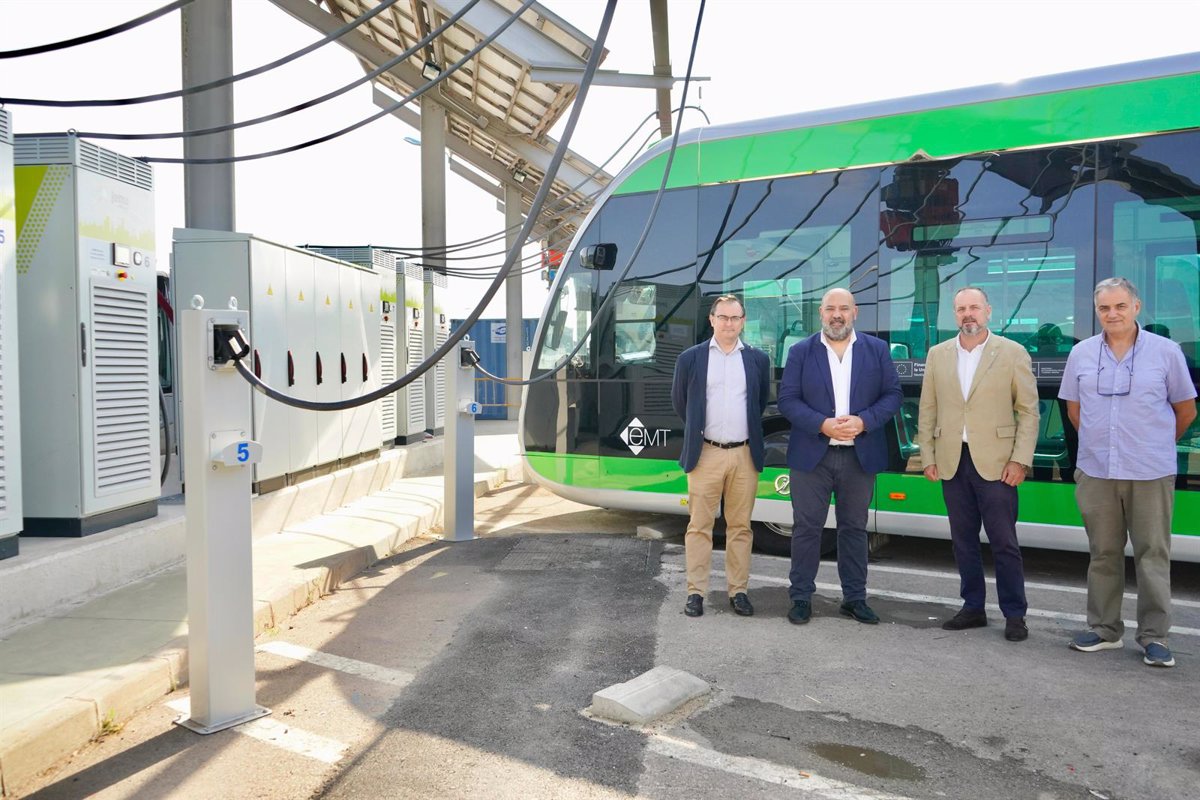 La Línea 10 De La Emt Se Estrena Como La Primera Con Toda La Flota Eléctrica 5065