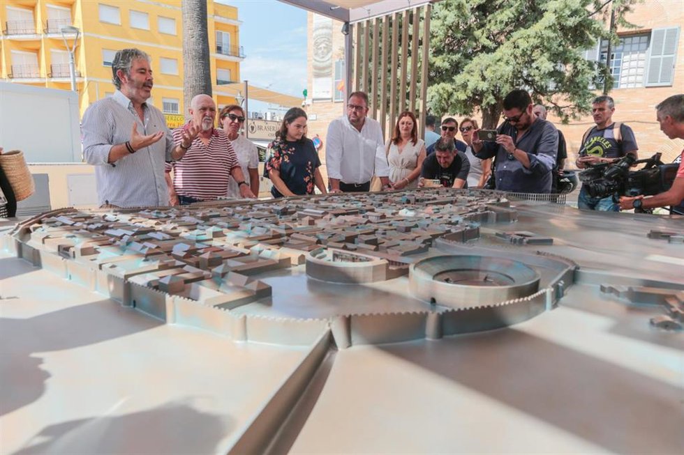 Presentación maqueta de Mérida