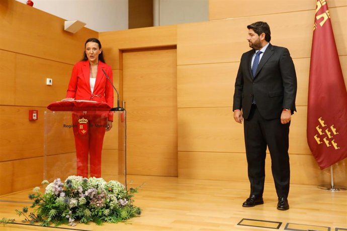 14-09-23 El Jefe Del Ejecutivo Regional, Fernando López Miras, Preside El Acto De Toma De Posesión De Los Miembros Del Consejo De Gobierno De La Región De Murcia. En La Imagen, Carmen Conesa.