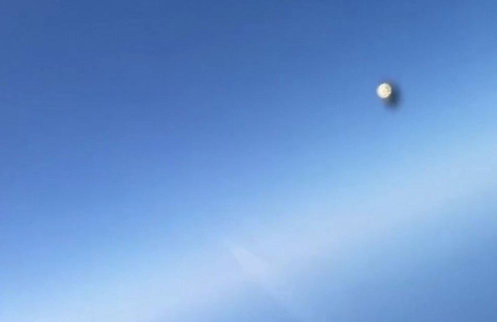 Un objeto anómalo aparece en un vídeo capturado por un avión de combate en 2021.