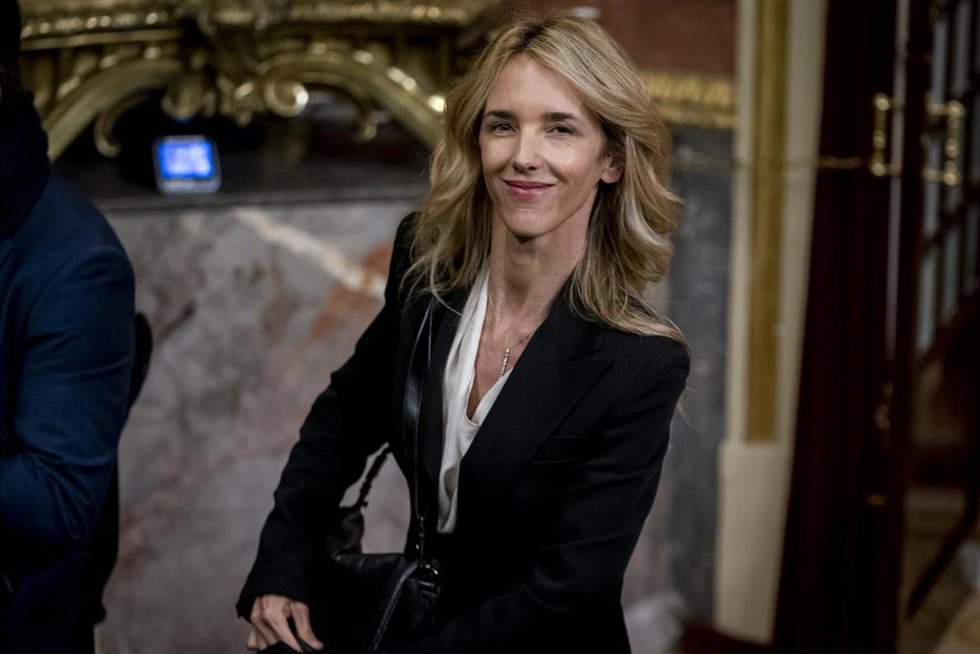 Archivo - La exportavoz del Partido Popular en el Congreso y diputada del PP Cayetana Álvarez de Toledo, durante una sesión plenaria, en el Congreso de los Diputados, a 21 de febrero de 2023, en Madrid (España). 