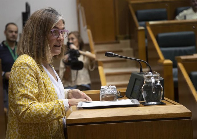 Archivo - La portavoz del grupo parlamentario de EH Bildu, Nerea Kortajarena