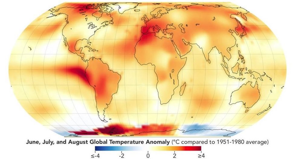 Este mapa muestra las anomalías de la temperatura global para el verano meteorológico de 2023 (junio, julio y agosto). Muestra cuánto más cálidas o más frías fueron las diferentes regiones de la Tierra en comparación con el promedio de referencia de 1951