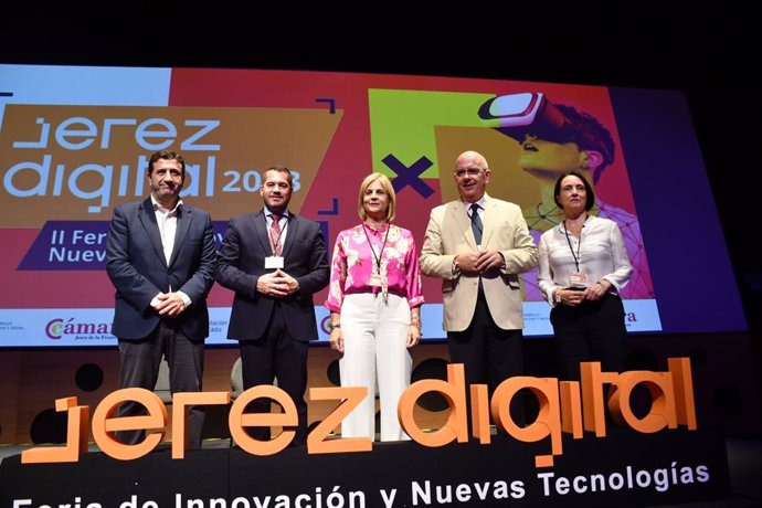 Más De 300 Personas Participan En La Jornada Jerez Digital, Organizada Por La Cámara De Comercio Y Financiada Por Diputación