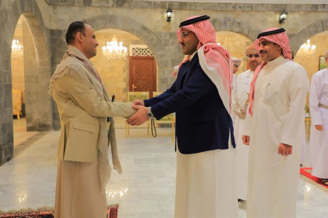 SANAA, April 10, 2023  -- Mahdi al-Mashat (1st L), chairman of the Houthi's political council, meets with Muhammad Al Jaber (2nd L), Saudi ambassador to Yemen, in Sanaa, Yemen, on April 9, 2023. A Saudi delegation arrived in the Yemeni capital here on Sat