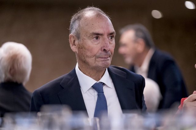 El expresidente del Senado, Juan José Laborda, durante la cena homenaje a él en el Hotel Meliá Castilla, a 14 de septiembre de 2023, en Madrid (España). Unas 150 personalidades, entre ellas exministros de PSOE y PP, han rendido homenaje al expresidente de