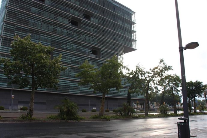 Archivo - Imagen de archivo del Área de Urbanismo, Edificio de usos múltiples, licencias