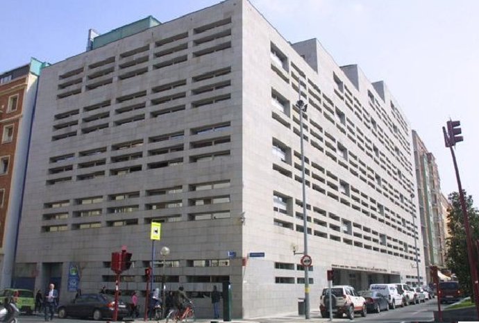 Archivo - La recaudación de la Hacienda alavesa crece un 5,5% y alcanza los 1.310  millones de euros hasta julio 