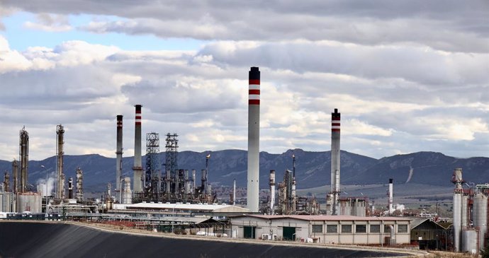 Archivo - Vista general de la central petroquímica de Puertollano, a 27 de enero de 2023, en Puertollano, Ciudad Real, Castilla-La Mancha (España).