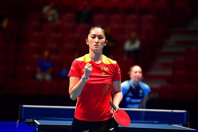 Sofía-Xuan Zhang celebra un punto durante el Europeo de Tenis de Mesa por Equipos 2023