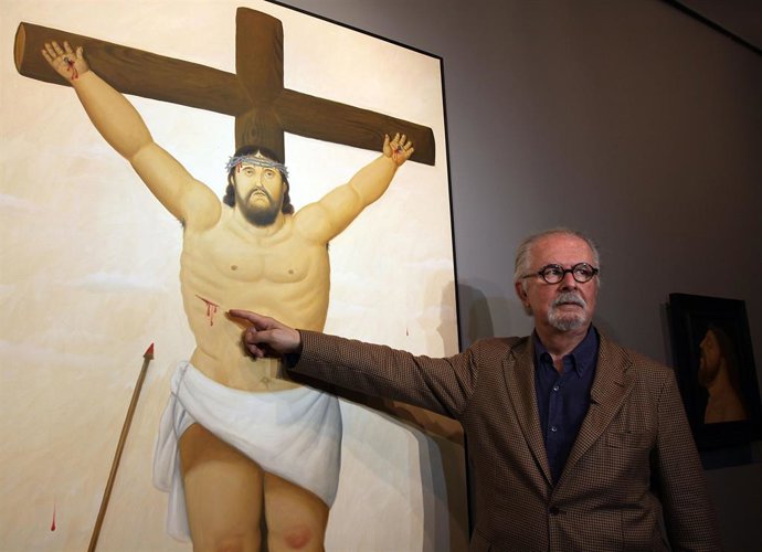 Descripción: El maestro Botero hace parte del montaje de su nueva obra Viacrucis en el Museo de Antioquia. Personajes: Fernando Botero. Foto: Julio César Herrera Echverri