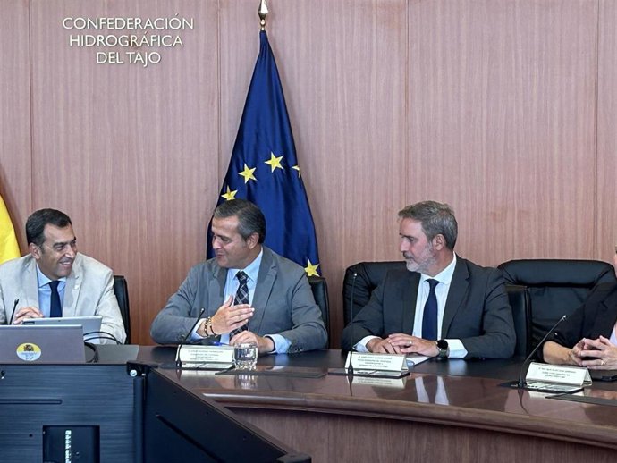 El consejero de Vivienda, Transportes e Infraestructuras, Jorge Rodrigo,