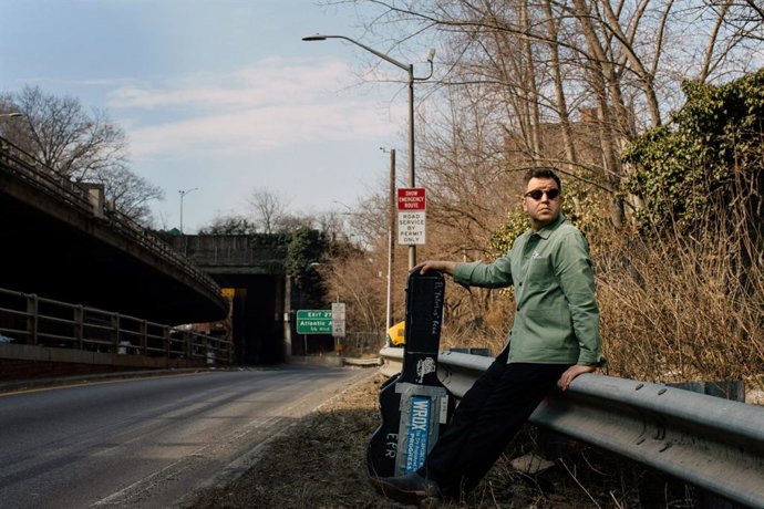 Eli 'Paperboy' Reed.