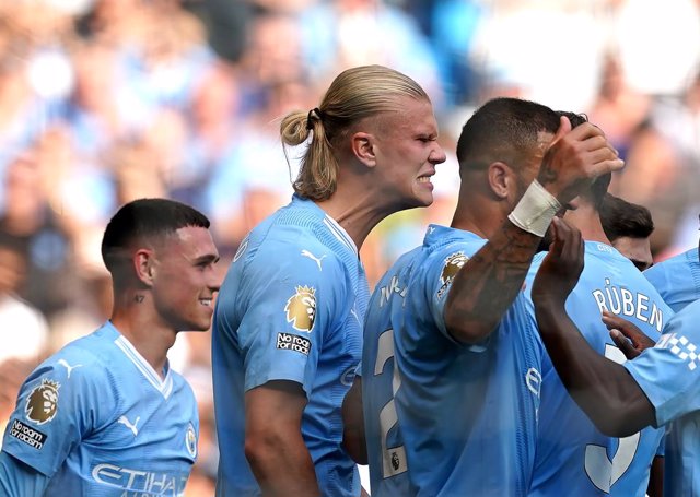 02 September 2023, United Kingdom, Manchester: Manchester City's Erling Haaland (C) celebrates scoring their side's fourth goal of the game during the English Premier League soccer match between Manchester City and Fulham at Etihad Stadium. Photo: Martin 