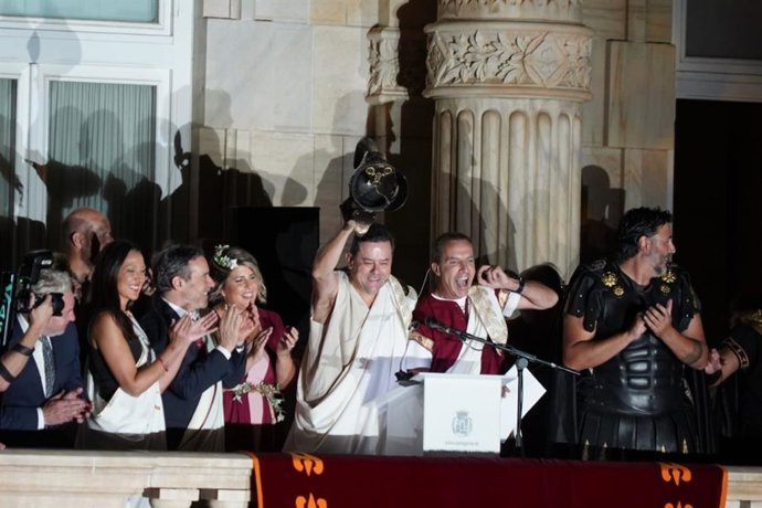 Pregón de Carthagineses y Romanos con Tomás Roncero y Cristóbal Soria.