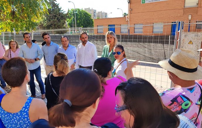 El SPOE reclama ampliar zonas de sombra en los colegios malagueños