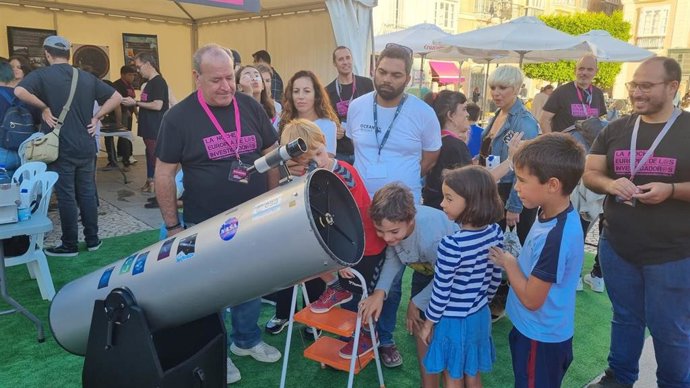 Uno de los talleres divulgativos en 'La Noche Europea de Los Investigadores' .