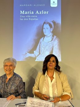 Margari Alonso durante la presentación de su libro 'María Azlor, una vida entre las dos Españas'.