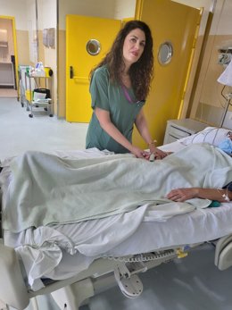 Una de las enfermeras del Hospital de Linares, Sheila Jiménez.