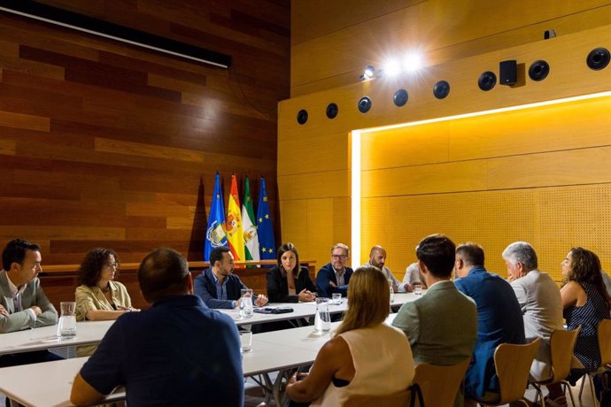 Reunión del Ayuntamiento con la junta directiva de Acosafe.
