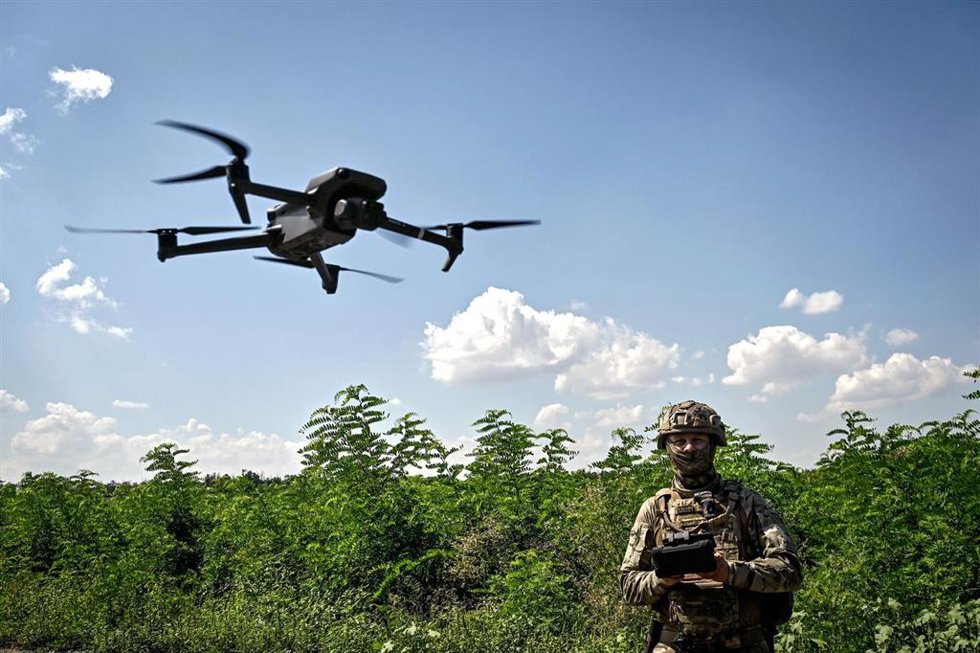 Archivo - Dron de combate del ejército ucraniano