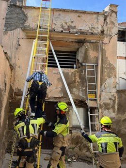 Desalojo de una vivienda en Monzón.