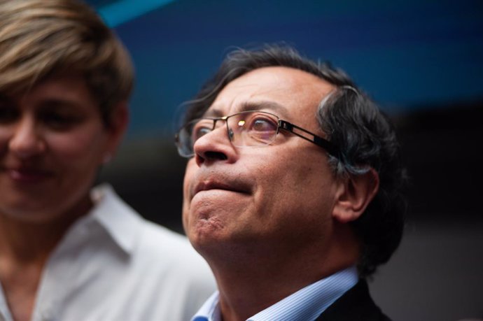 Archivo - January 20, 2022, Bogota, Cundinamarca, Colombia: Presidential candidate for Colombia Humana Gustavo petro gives a press conference after registering his candidacy at the National Registry of Civil Status (Registraduria Nacional del Estado Civ