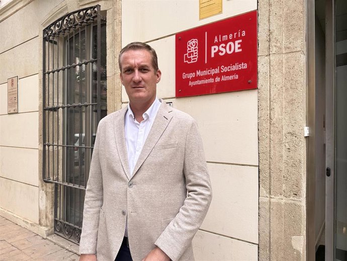 El concejal del PSOE en el Ayuntamiento de Almería, Raúl Enríquez