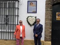 José Ortega Cano y Gloria Mohedano acuden al homenaje a Rocío Jurado en Chipiona... ¿y los demás familiares?