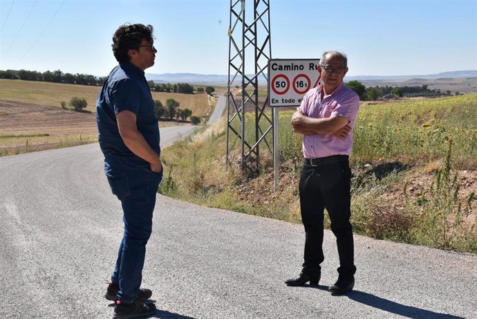 El vicepresidente y diputado de Infraestructuras y Obras, Francisco López, en su visita a las obras.