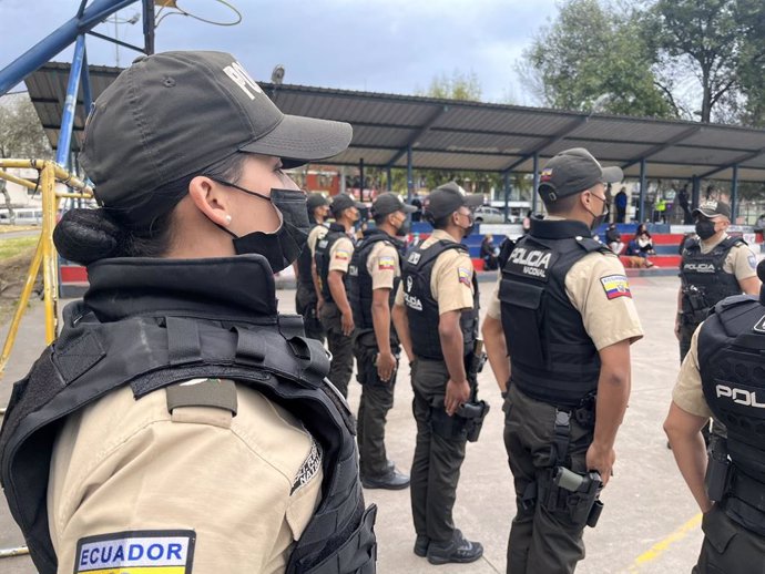 Archivo - Arxivo - Agents de la Policia de l'Equador