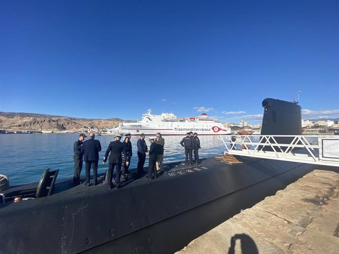 Archivo - Visita al submarino 'Galerna' en el Puerto de Almería.