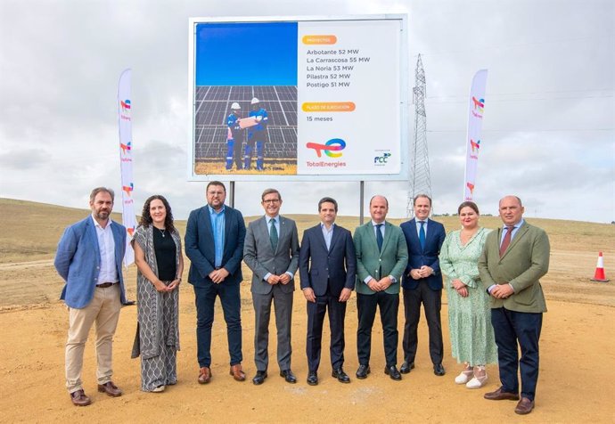 Acto de primera piedra del proyecto Cluster Guillena promovido por la empresa TotalEnergies.