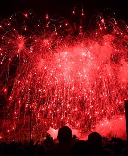 Archivo - Fuegos artificiales en Logroño