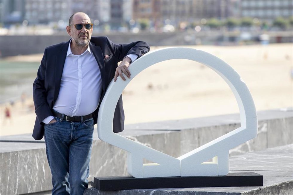 Archivo - El actor Karra Elejalde, durante la presentación de la película 'Mientras dure la guerra' en la 67 Edición del Festival de San Sebastián en San Sebastián (Euskadi) a 21 de septiembre de 2019.