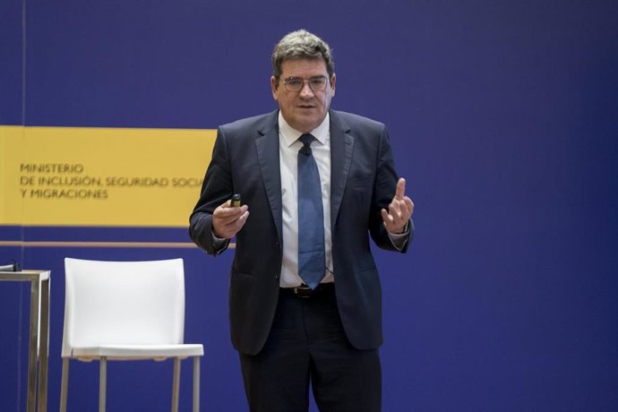 Archivo - El ministro de Seguridad Social, Inclusión y Migraciones, José Luis Escrivá