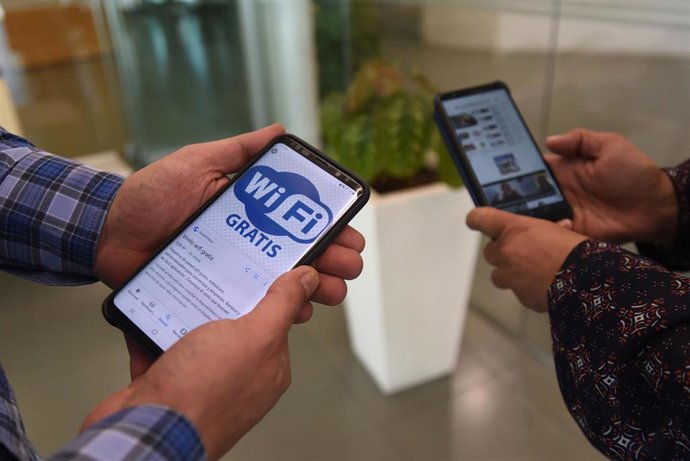 Archivo - Imagen de recurso de un servicio de wifi gratuito para el ciudadano.