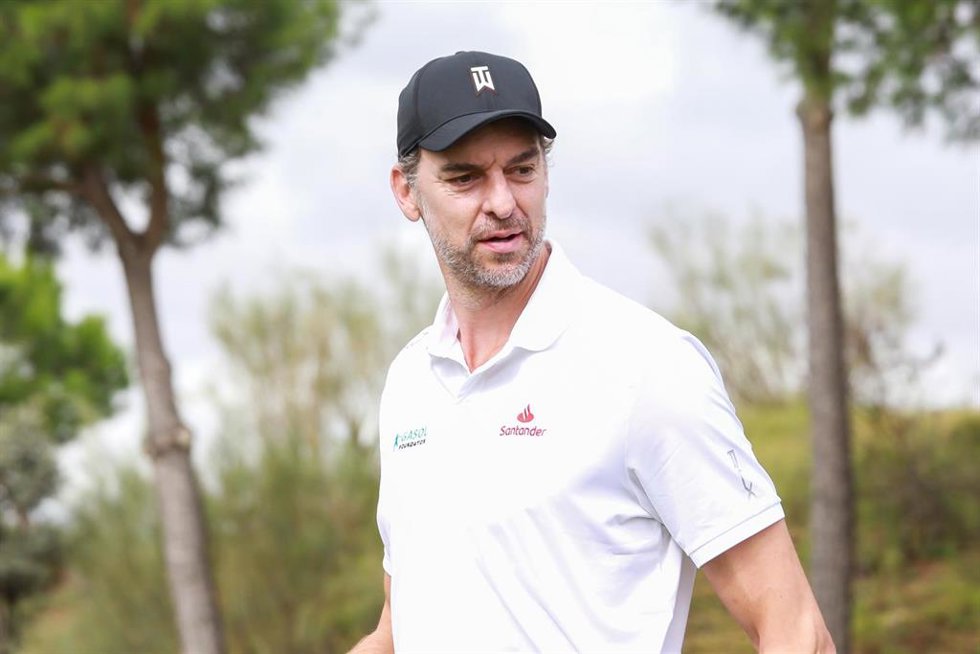 El exjugador de baloncesto Pau Gasol, en un torneo solidario de golf organizado por Banco Santander. 