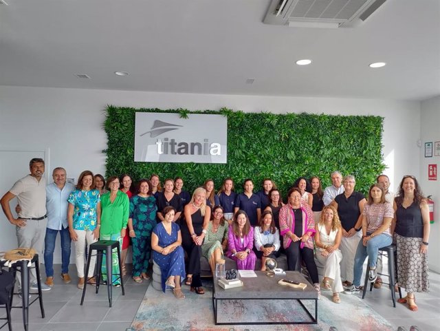 Una jornada en El Puerto aborda el talento y los referentes femeninos en el campo de la ciencia